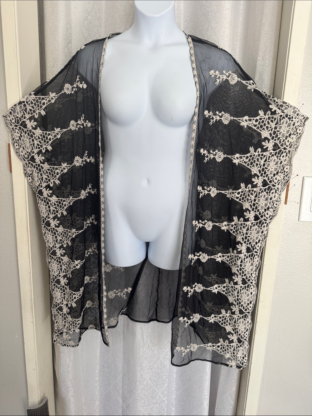 Black Sheer Lace Kimono Cardigan - Sz: 2X
